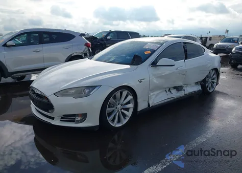 2012 Tesla Model S Signature z USA, uszkodzony, nr VIN 5YJSA1DN6CFS00369